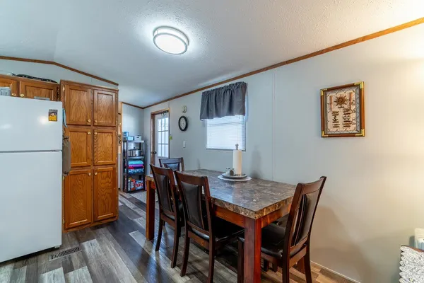 $169,500 | 215 Ln 101A Hamilton Lake, Hamilton, IN 46742