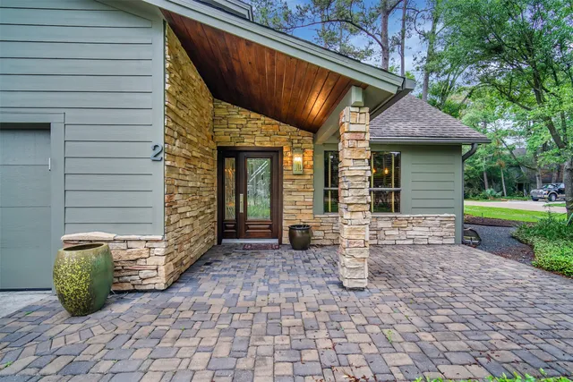 $2,700 | 2 Kino Court, The Woodlands, TX 77380