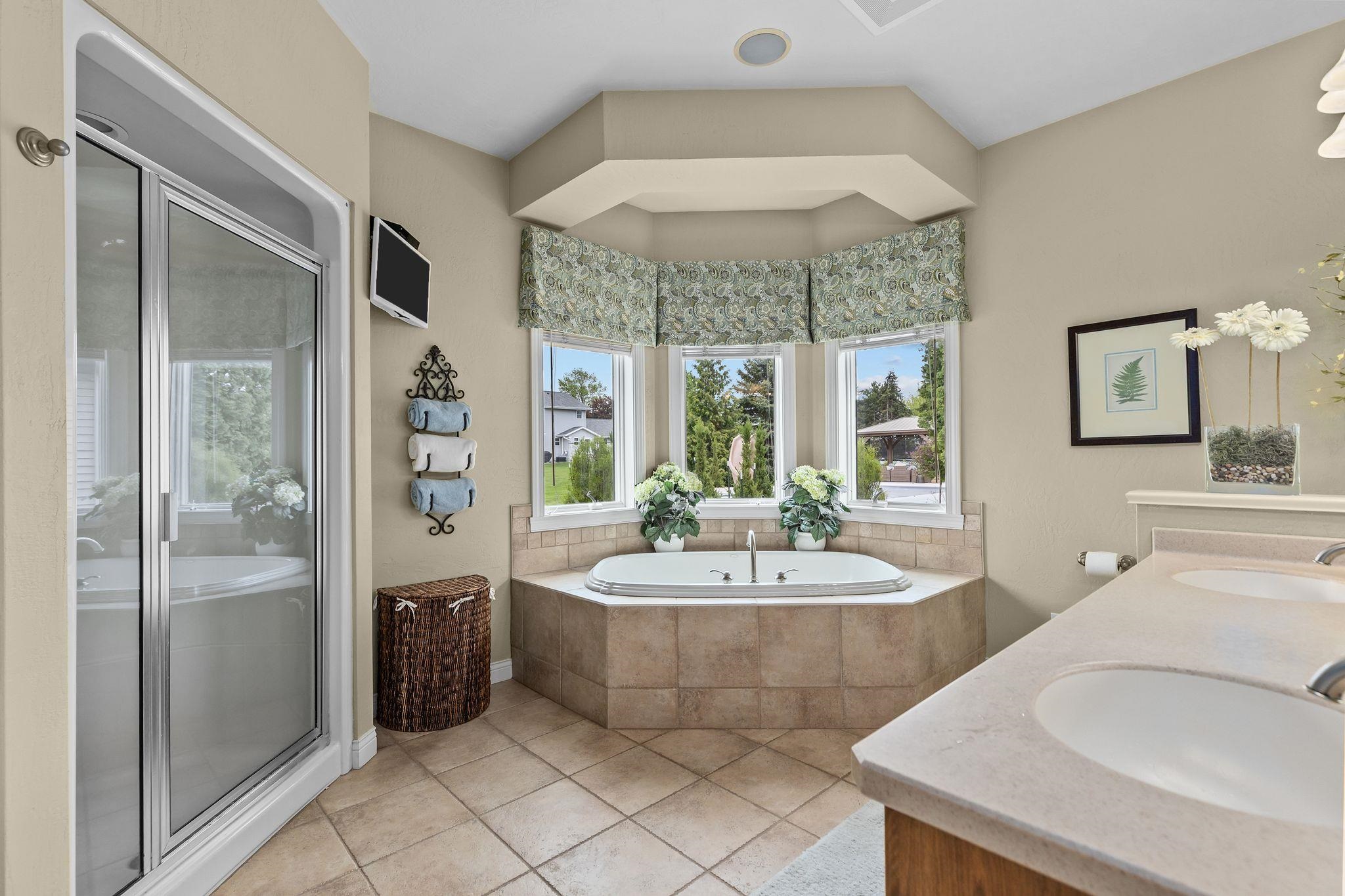 4916 Silentwind Way Appleton, WI 54913 - Photo 24 of 70