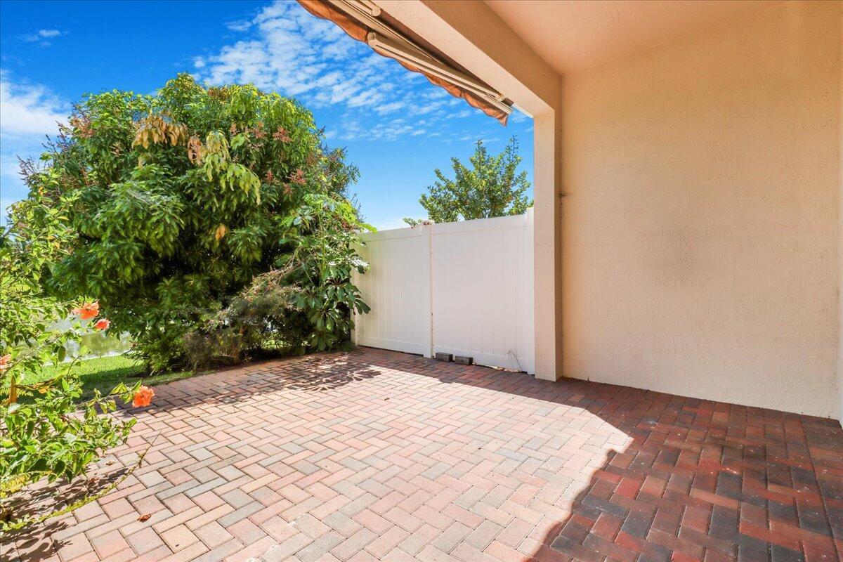 10098 Akenside Drive Boca Raton, FL 33428 - Photo 17 of 41 IMG_4107