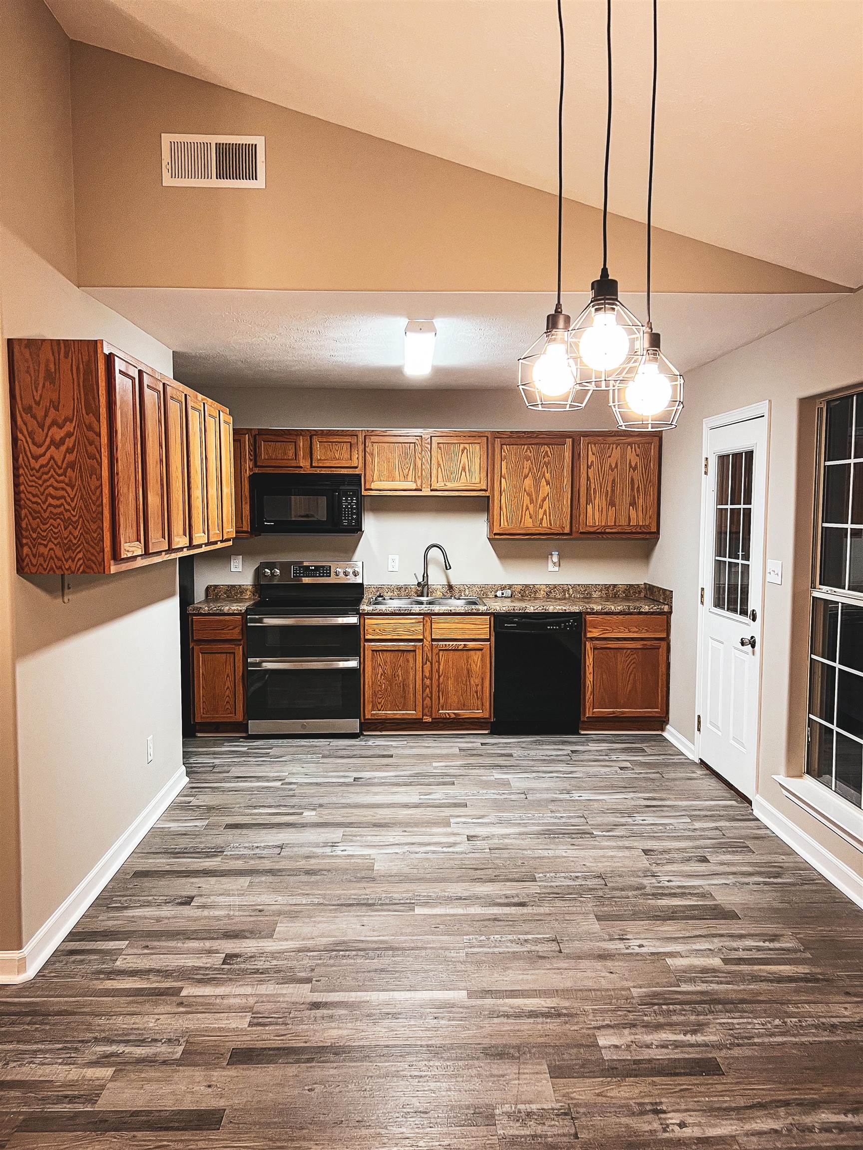 73 Russwood Road Brighton, TN 38011 - Photo 7 of 17 Gallery Image 7