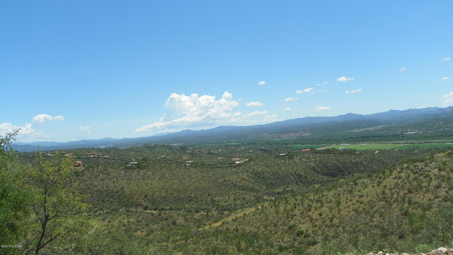 335 Circulo Chica, Unit 21 Rio Rico, AZ 85648 - Photo 2 of 10