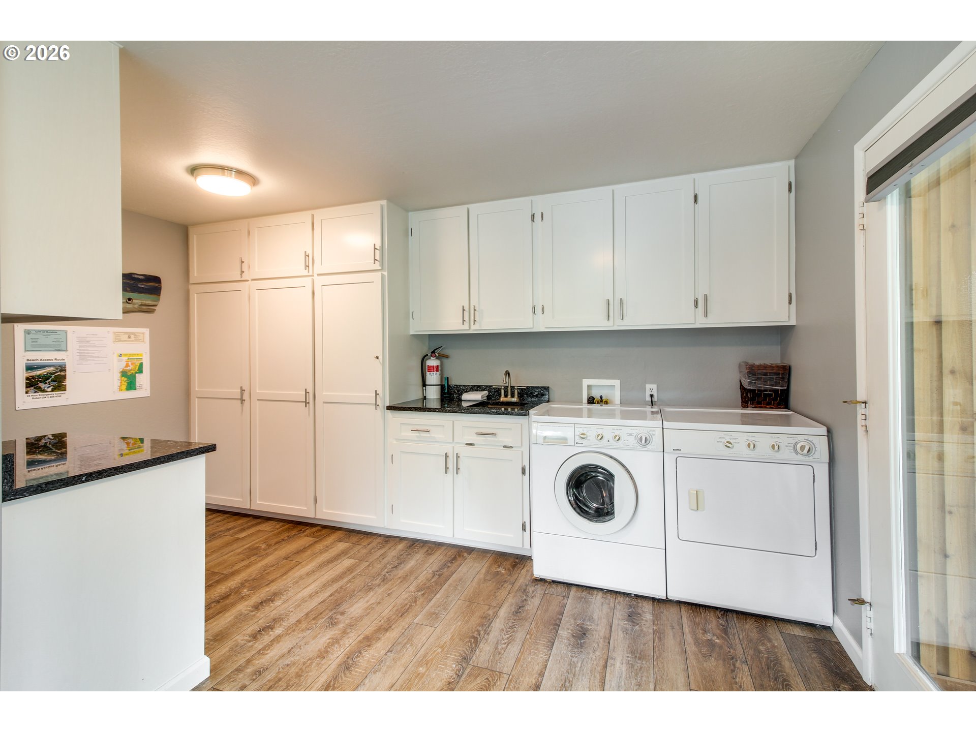 3085 Beach Loop Drive Southwest Bandon, OR 97411 - Photo 18 of 46 a view of a kitchen with electric appliances