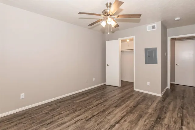 $1,560 | 1212 Hampshire Lane, Unit 2031, Richardson, TX 75080