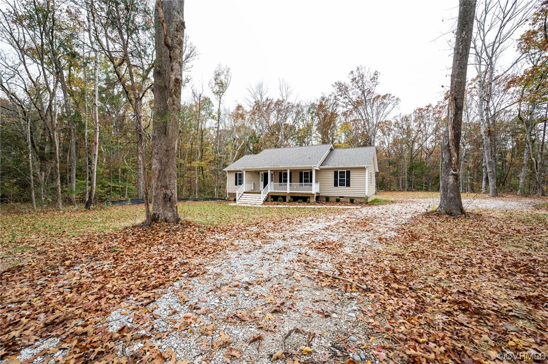 1336 Rock Castle Road Goochland, VA 23063 - Photo 2 of 31 Gallery Image 2