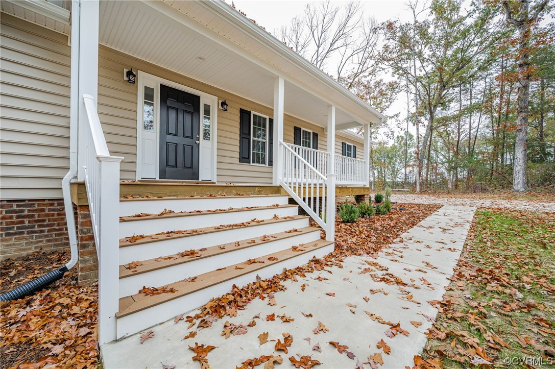 1336 Rock Castle Road Goochland, VA 23063 - Photo 10 of 31 Gallery Image 10