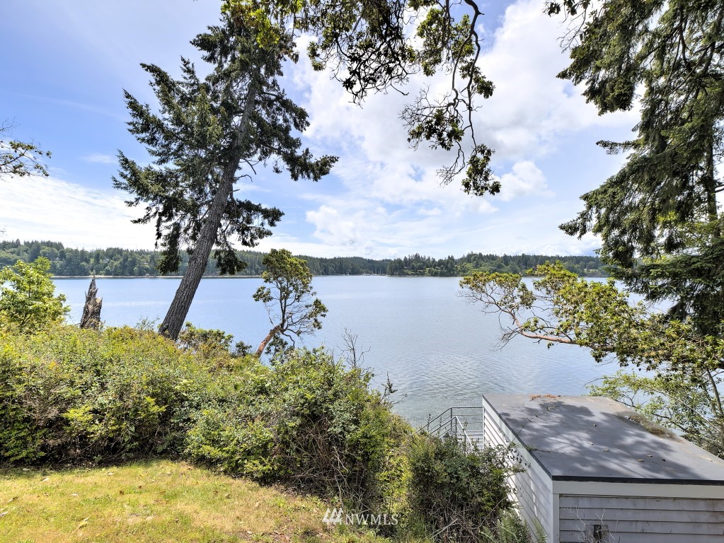 23 East Robbins Road Grapeview, WA 98546 - Photo 10 of 30 Gallery Image 10