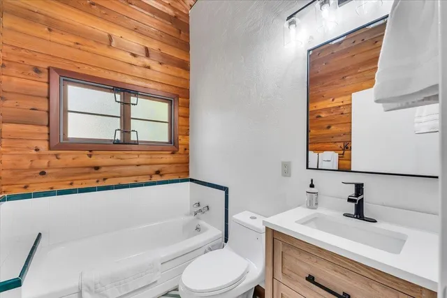 $1,199,000 | 5520 Sacramento Avenue, Homewood, CA 96141