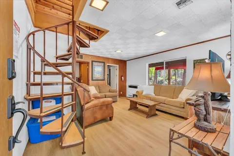 $1,199,000 | 5520 Sacramento Avenue, Homewood, CA 96141