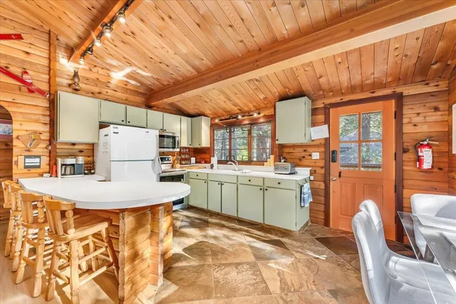 $1,199,000 | 5520 Sacramento Avenue, Homewood, CA 96141