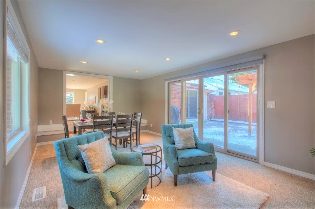 3516 Southwest 108th Street Seattle, WA 98146 - Photo 16 of 25 Gallery Image 16