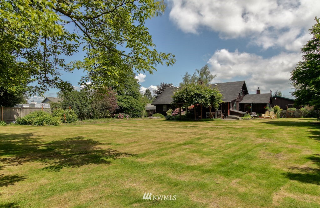 311 Gardner Road Burlington, WA 98233 - Photo 5 of 14 Gallery Image 5