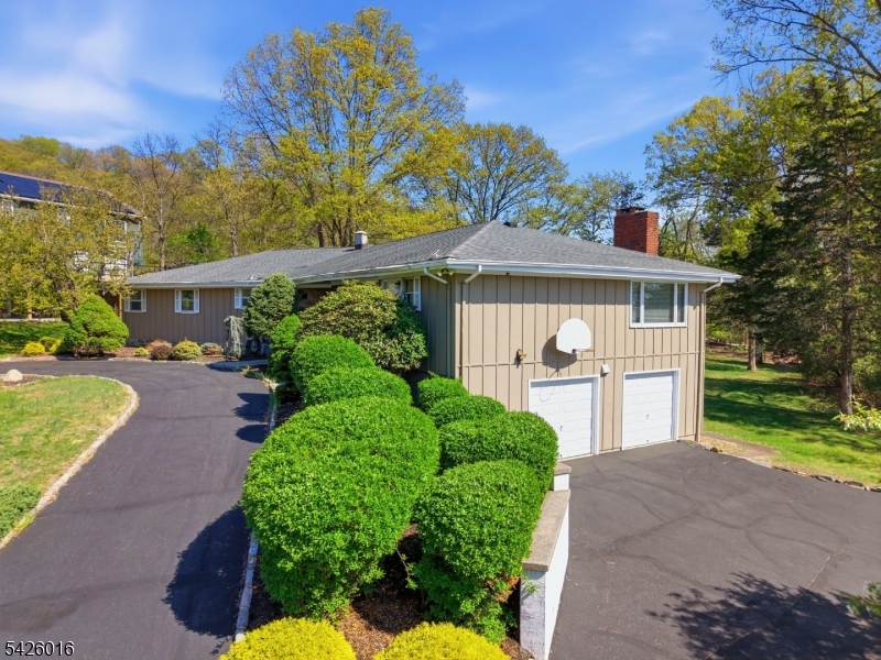 20 Copper Hill Road Bridgewater, NJ 08807 - Photo 3 of 49
