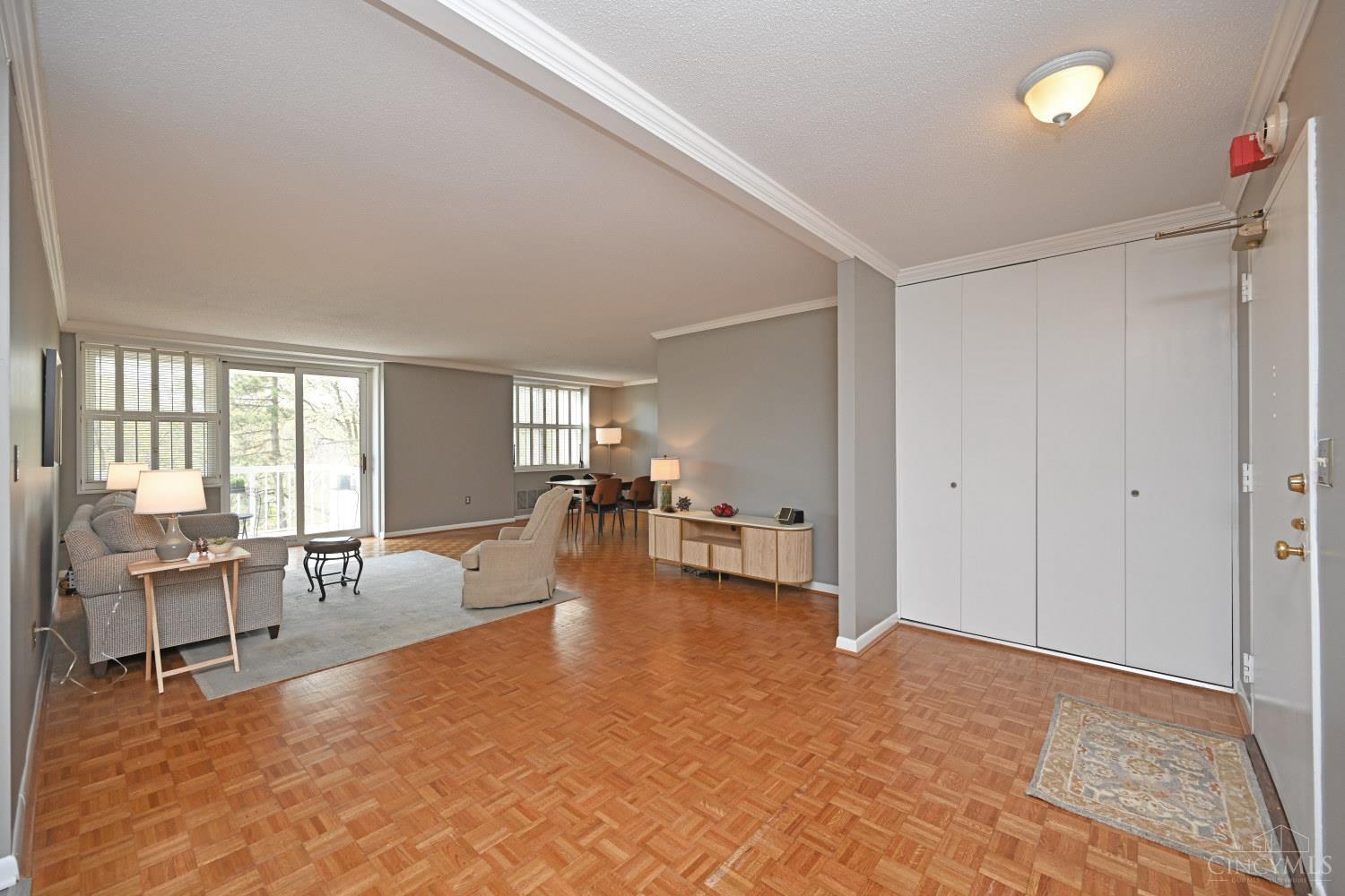 2444 Madison Road, Unit 202A Cincinnati, OH 45208 - Photo 9 of 41