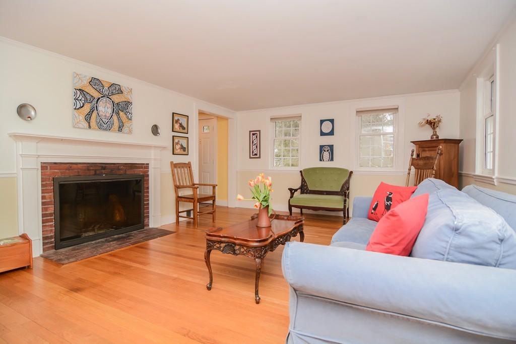 312 Red Acre Road Stow, MA 01775 - Photo 4 of 28