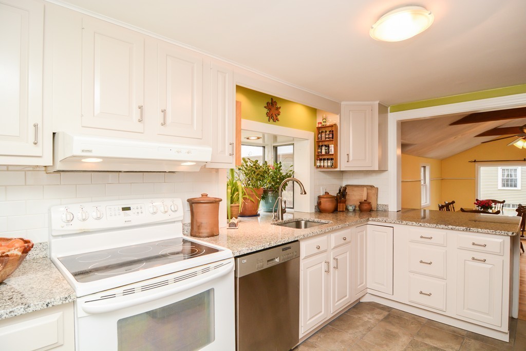 312 Red Acre Road Stow, MA 01775 - Photo 5 of 28