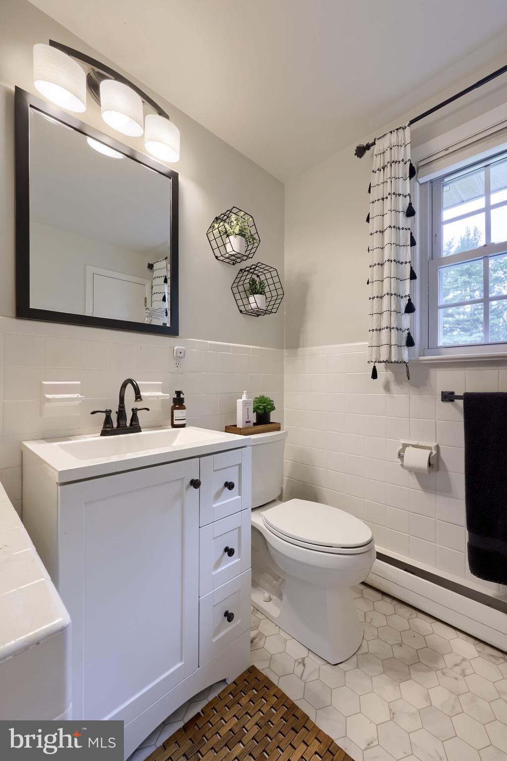 209 Sego Sago Road Lititz, PA 17543 - Photo 12 of 74