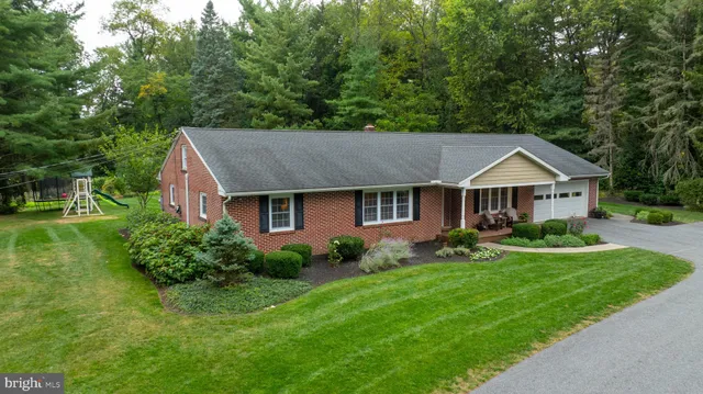 $699,000 | 209 Sego Sago Road, Lititz, PA 17543