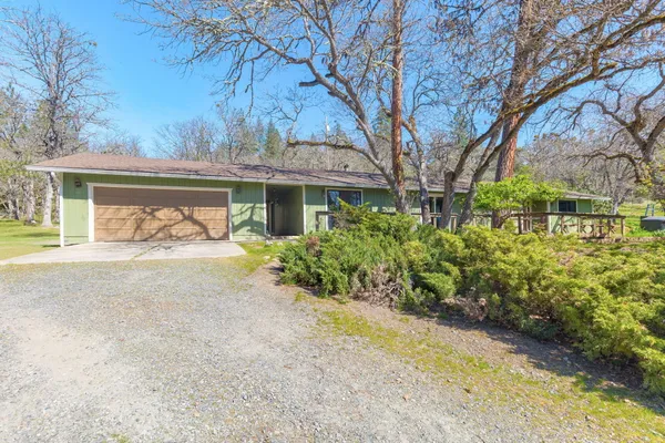 $589,000 | 15 Twin Oaks Road, Jacksonville, OR 97530