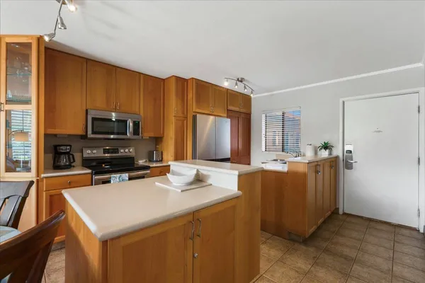 $585,000 | 2219 South Kihei Road, Unit B414, Kihei, HI 96753