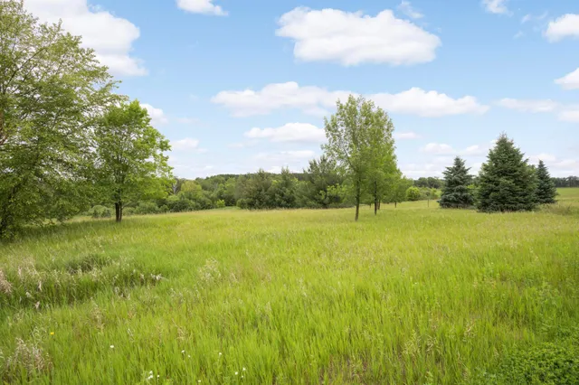 $199,900 | 12527 249th Avenue Northwest, Zimmerman, MN 55398