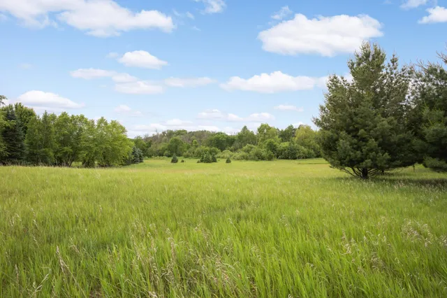 $199,900 | 12527 249th Avenue Northwest, Zimmerman, MN 55398