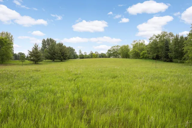 $199,900 | 12527 249th Avenue Northwest, Zimmerman, MN 55398