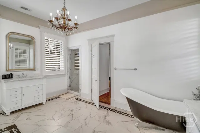 $10,000 | 602 East Victory Drive, Savannah, GA 31405