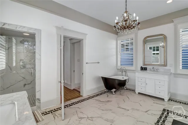 $10,000 | 602 East Victory Drive, Savannah, GA 31405