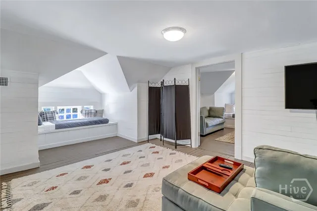 $10,000 | 602 East Victory Drive, Savannah, GA 31405