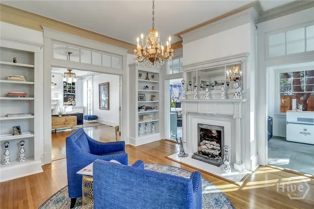 $10,000 | 602 East Victory Drive, Savannah, GA 31405