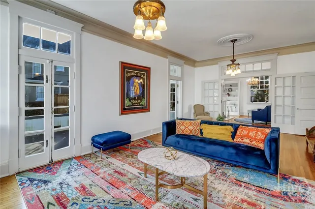 $10,000 | 602 East Victory Drive, Savannah, GA 31405