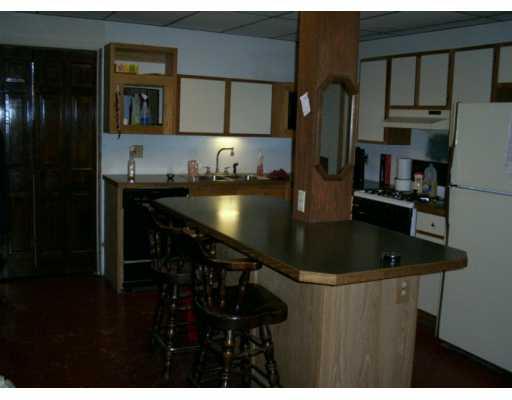 756 West Old Rte 422 Butler, PA 16001 - Photo 2 of 6 Kitchen.