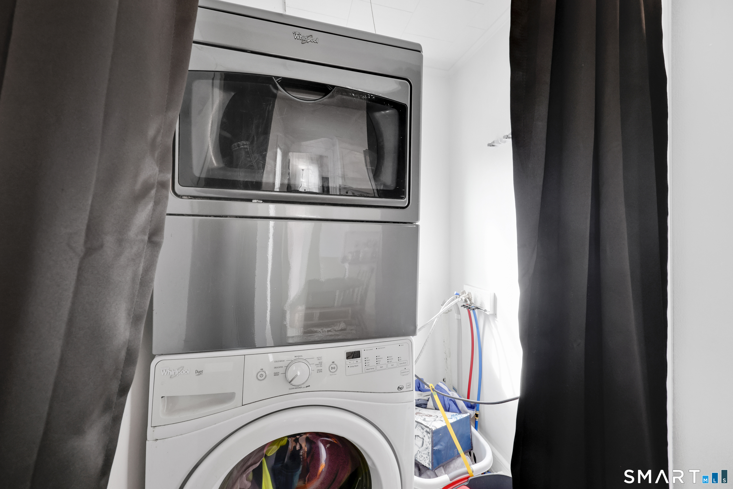 169 Central Avenue Torrington, CT 06790 - Photo 19 of 31 a close up view of a washer and dryer