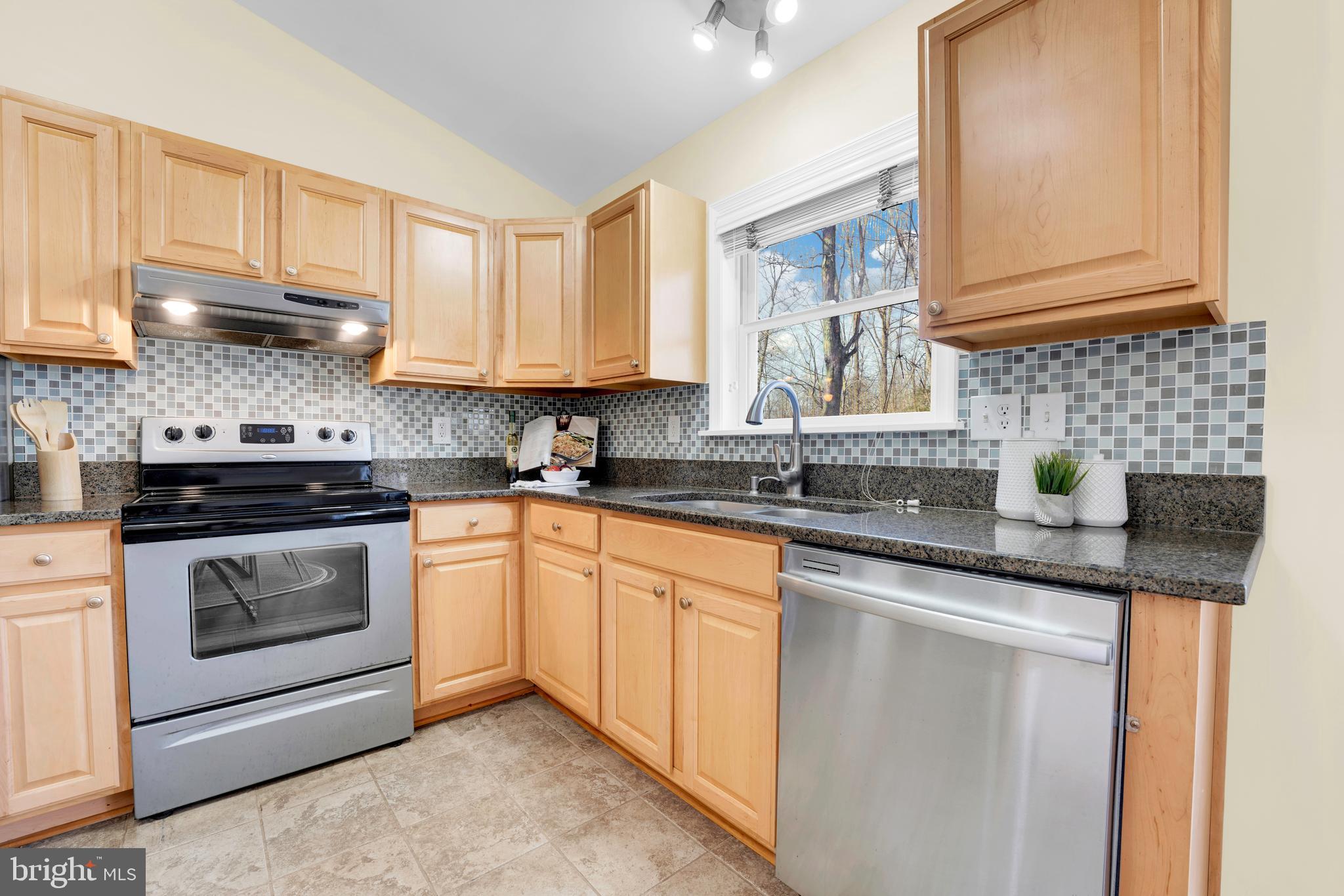 8394 Cobb Road Manassas, VA 20112 - Photo 13 of 40