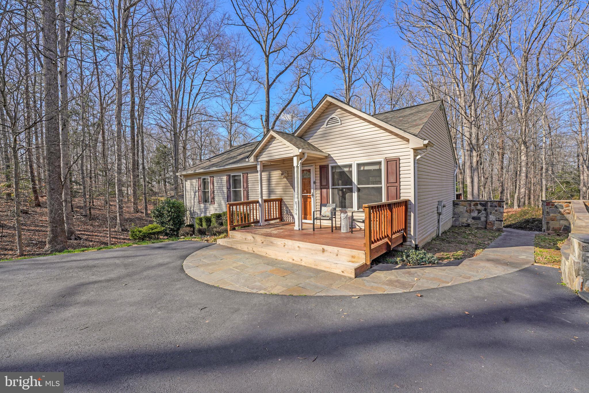 8394 Cobb Road Manassas, VA 20112 - Photo 3 of 40