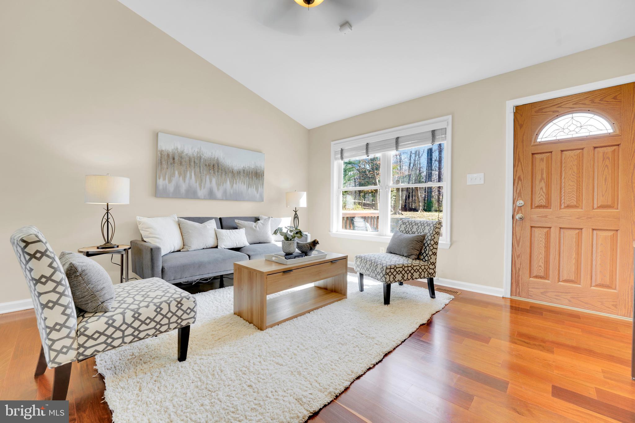 8394 Cobb Road Manassas, VA 20112 - Photo 4 of 40