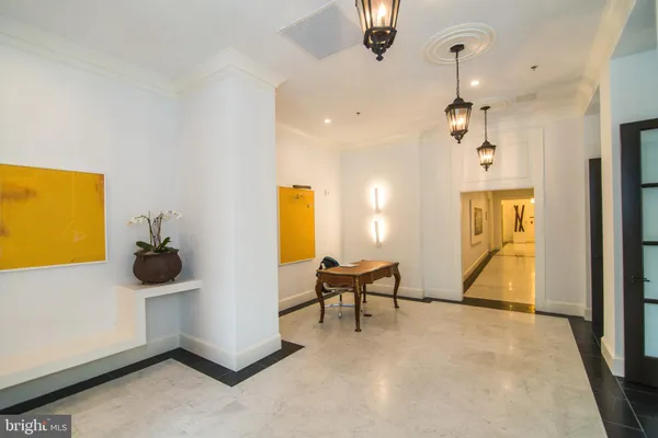 $2,449 | 1011 M Street Northwest, Unit 606, Washington, DC 20001