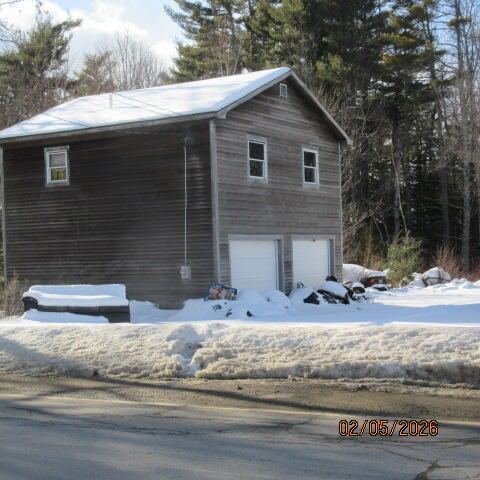 66 North Street Ellsworth, ME 04605 - Photo 3 of 20 IMG_0015