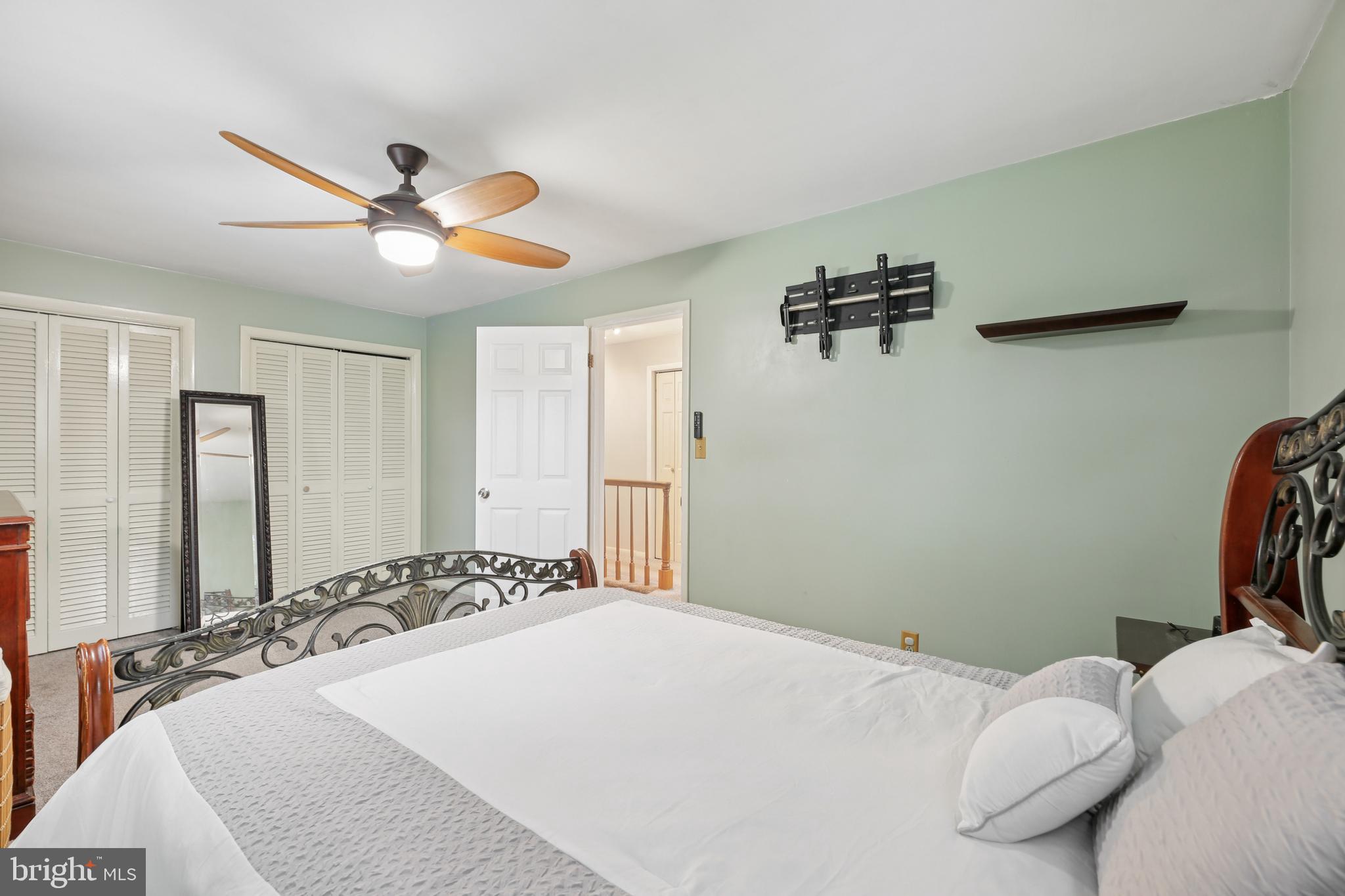 118 Old Orchard Road York, PA 17403 - Photo 24 of 39 Primary Bedroom