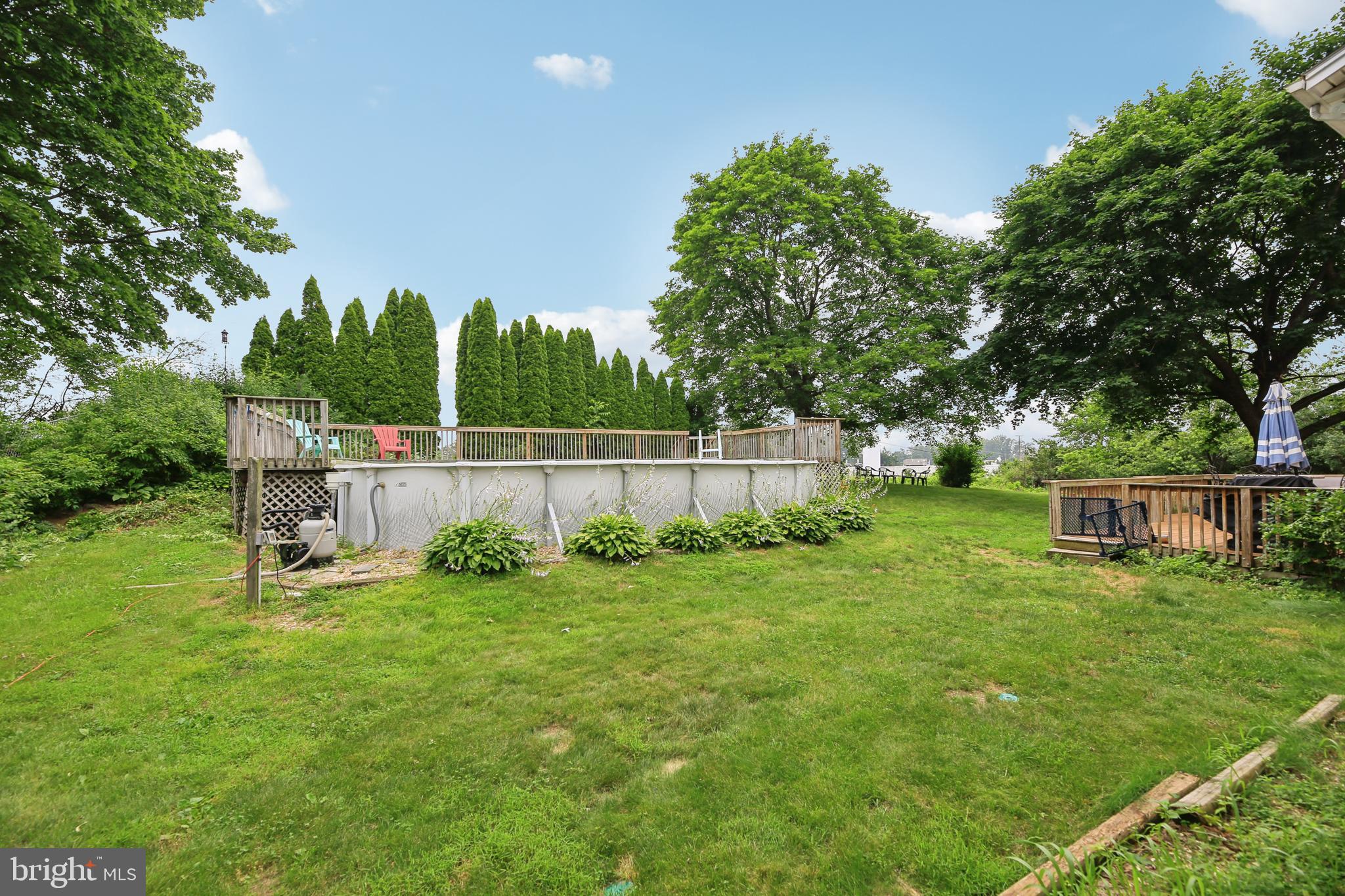 118 Old Orchard Road York, PA 17403 - Photo 31 of 39 Backyard