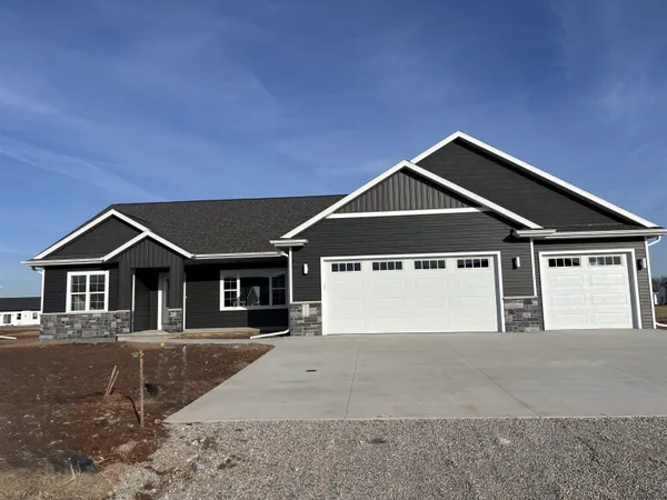 $479,500 | N9262 Anton Court, Appleton, WI 54915