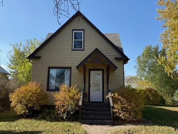 $169,900 | 315 11th Street North, Breckenridge, MN 56520