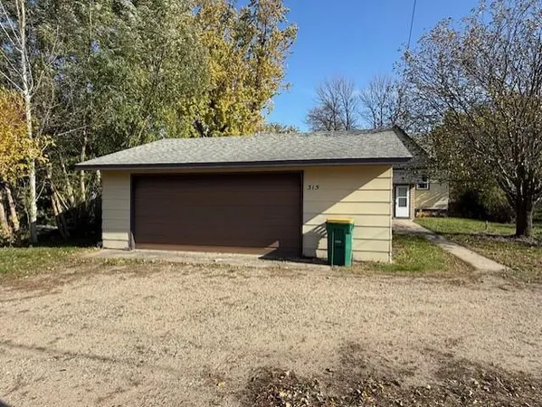 $169,900 | 315 11th Street North, Breckenridge, MN 56520