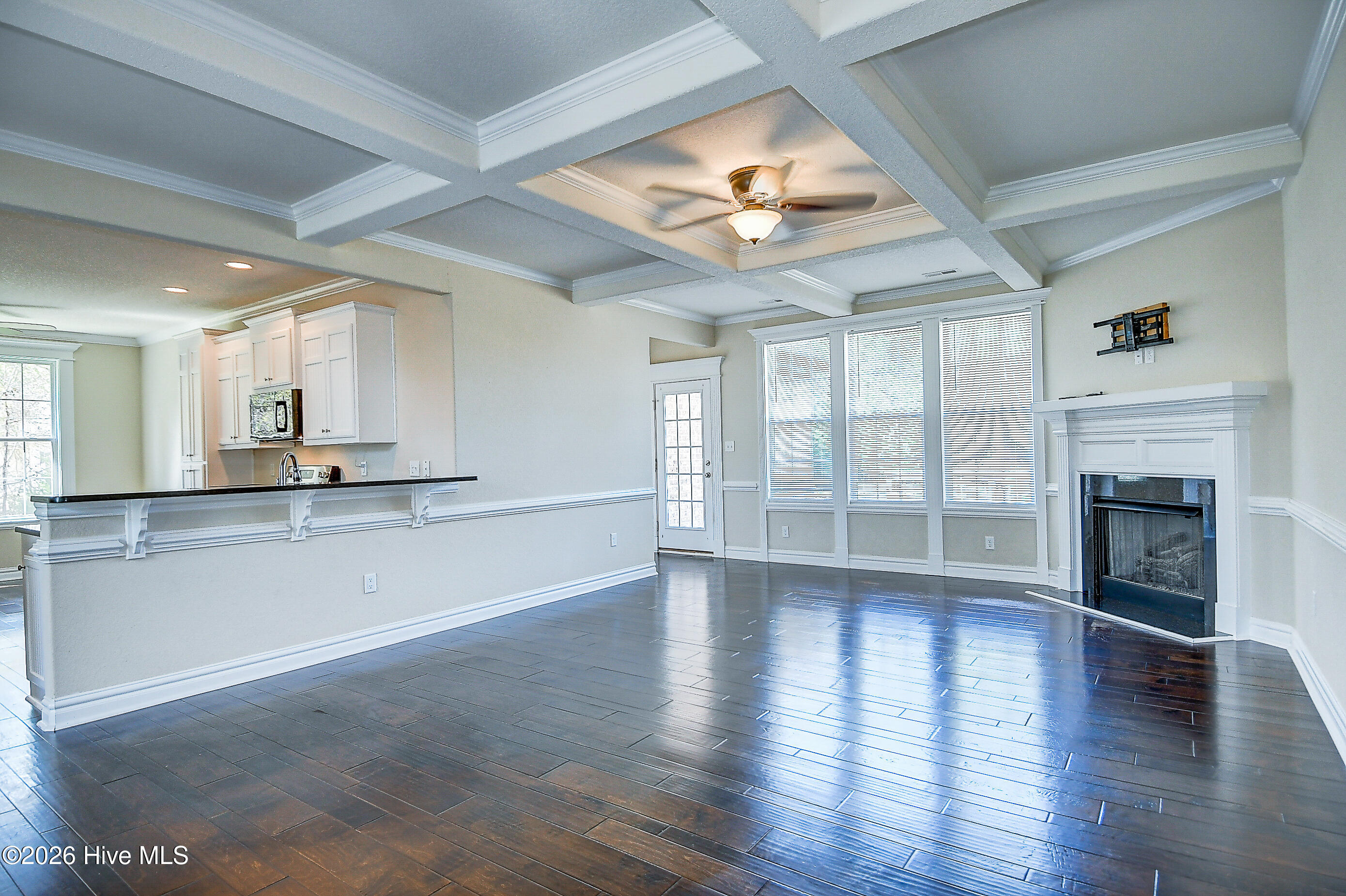 102 Armstead Court Currituck, NC 27929 - Photo 10 of 51 Family Room