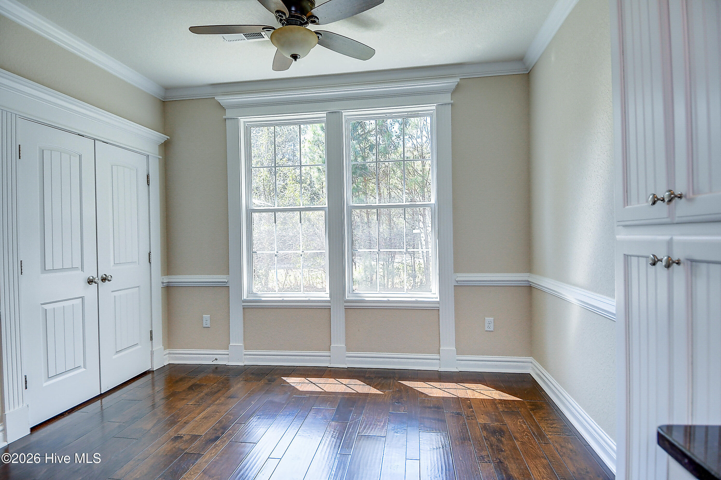 102 Armstead Court Currituck, NC 27929 - Photo 15 of 51 Breakfast Nook