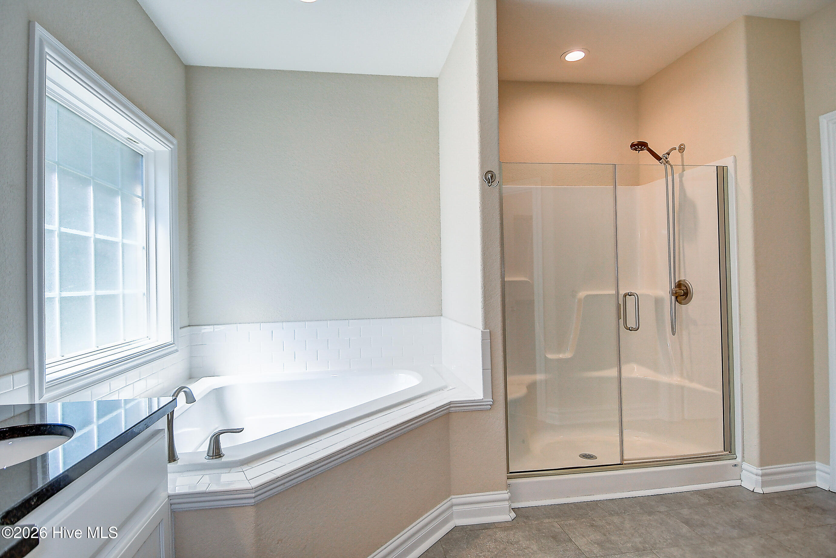 102 Armstead Court Currituck, NC 27929 - Photo 21 of 51 Primary Bathroom