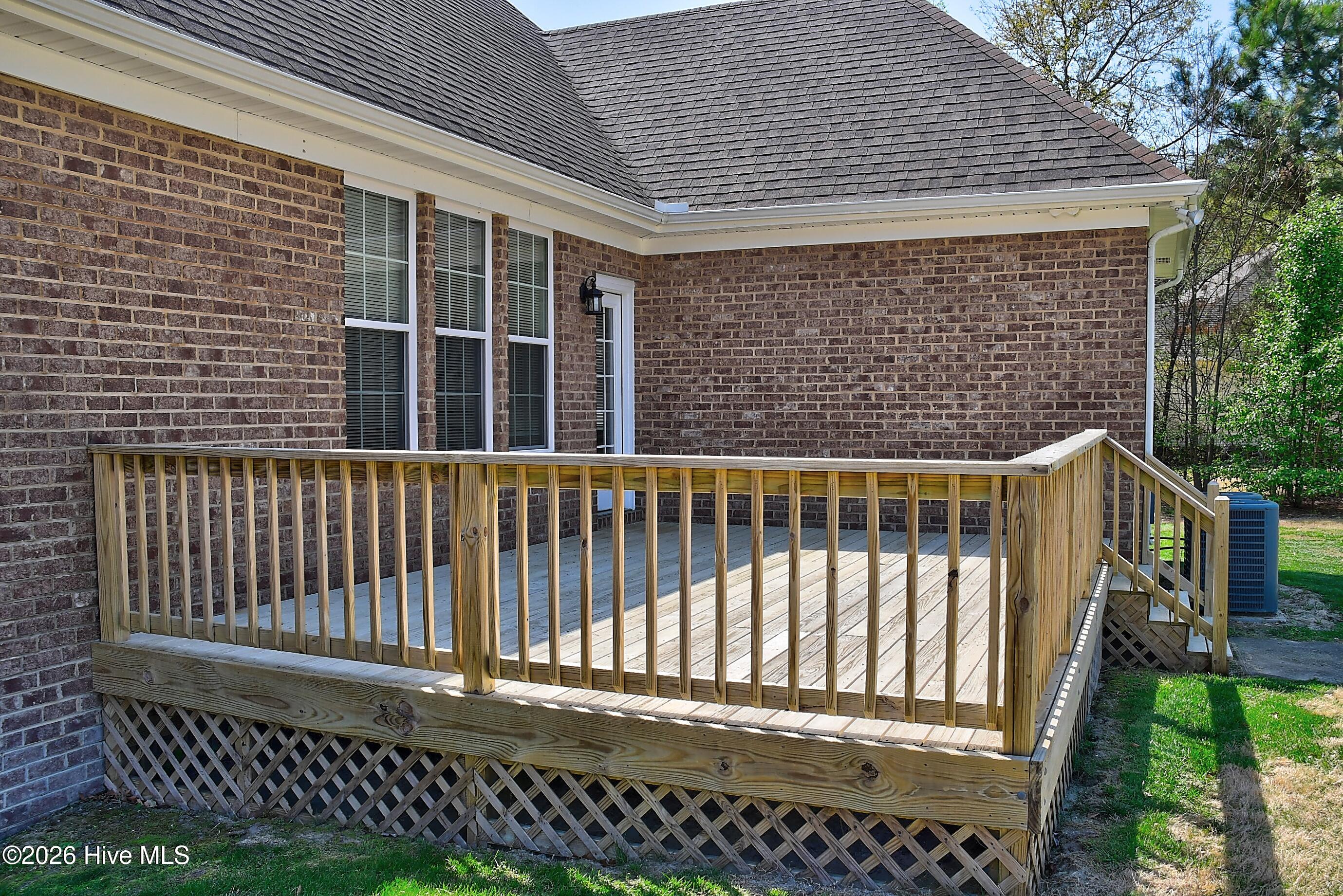 102 Armstead Court Currituck, NC 27929 - Photo 38 of 51 20 x 14 Deck