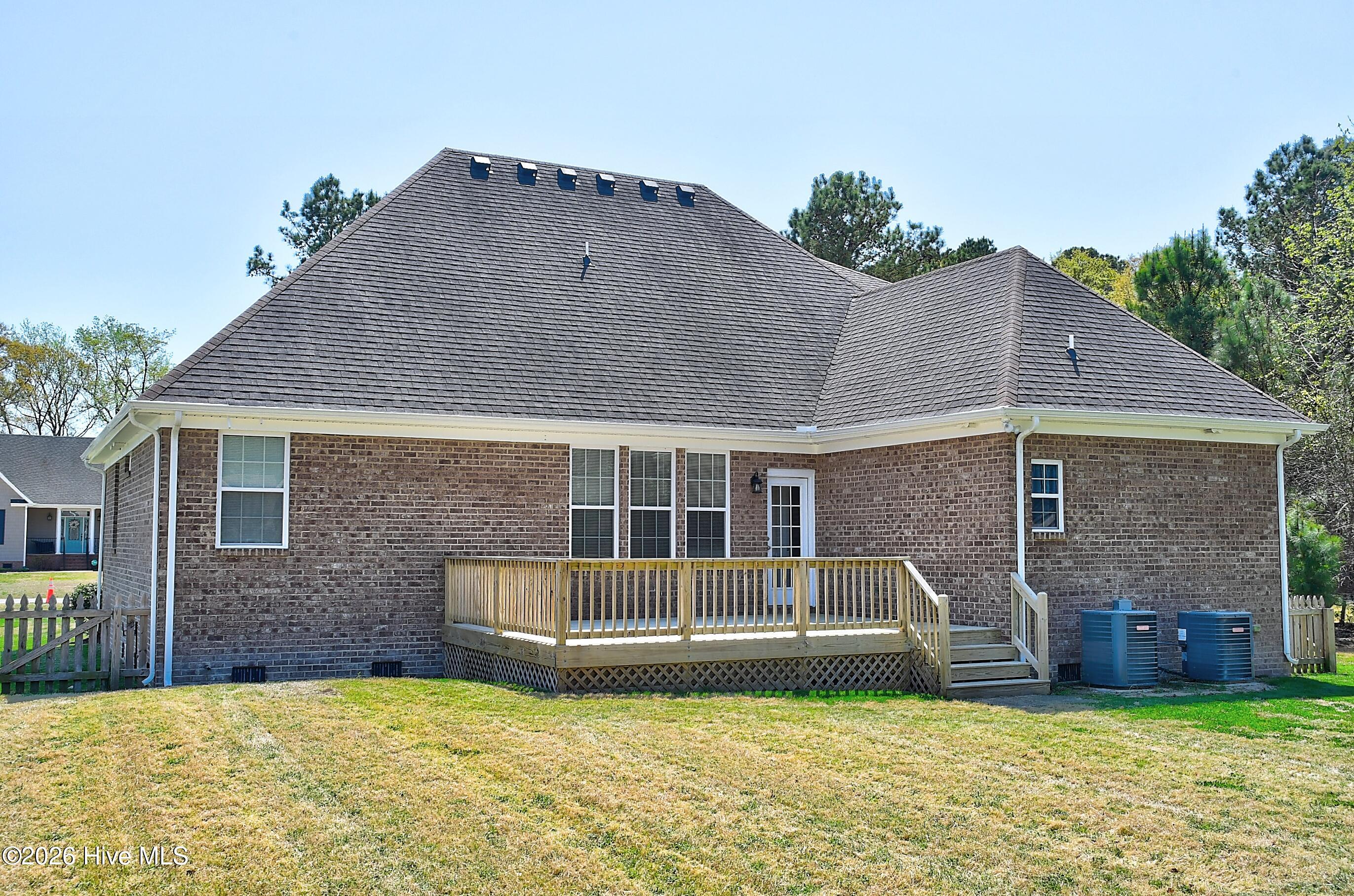 102 Armstead Court Currituck, NC 27929 - Photo 39 of 51 45-Exterior-Rear