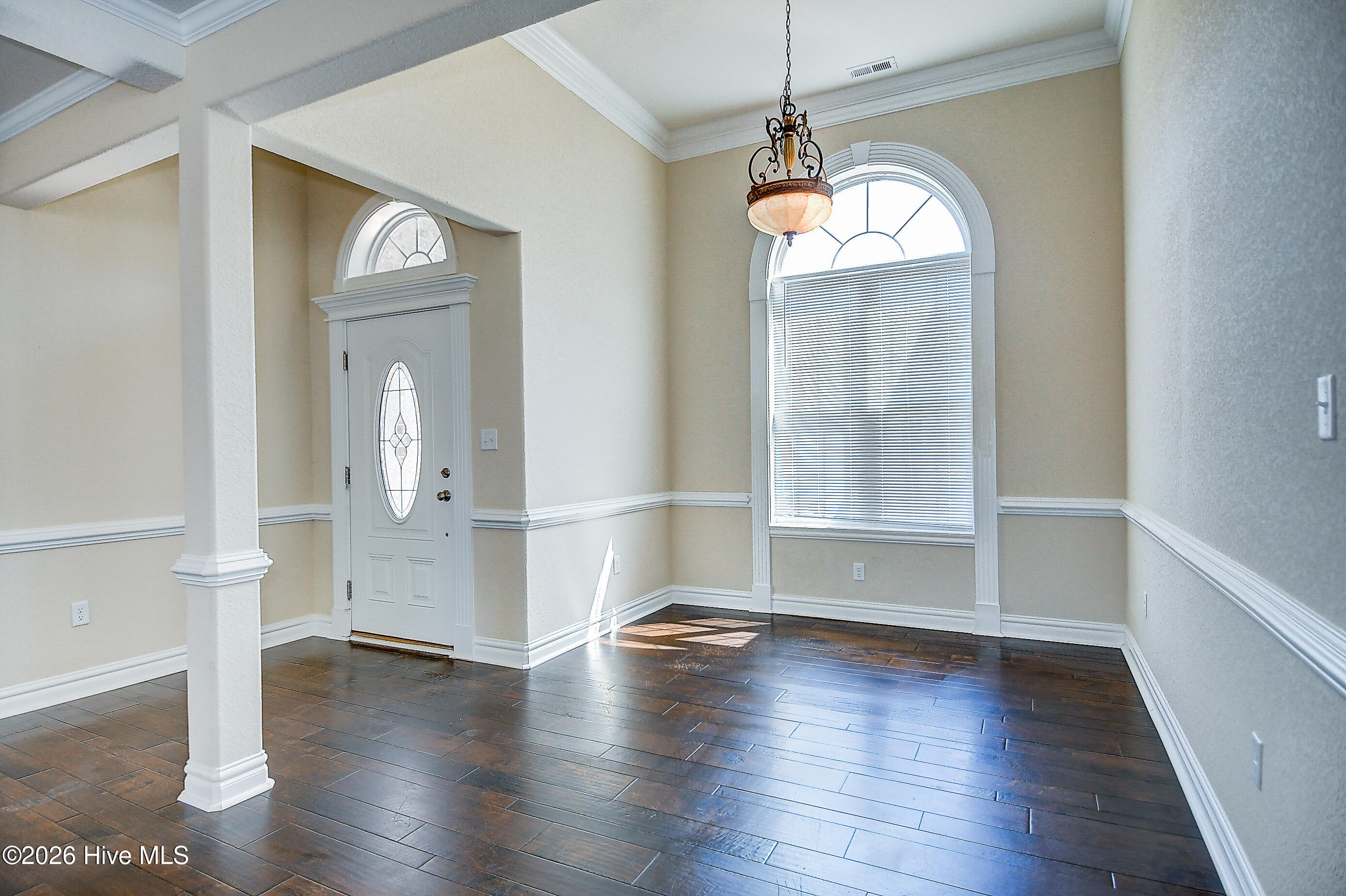 102 Armstead Court Currituck, NC 27929 - Photo 5 of 51 Foyer & Dining Room
